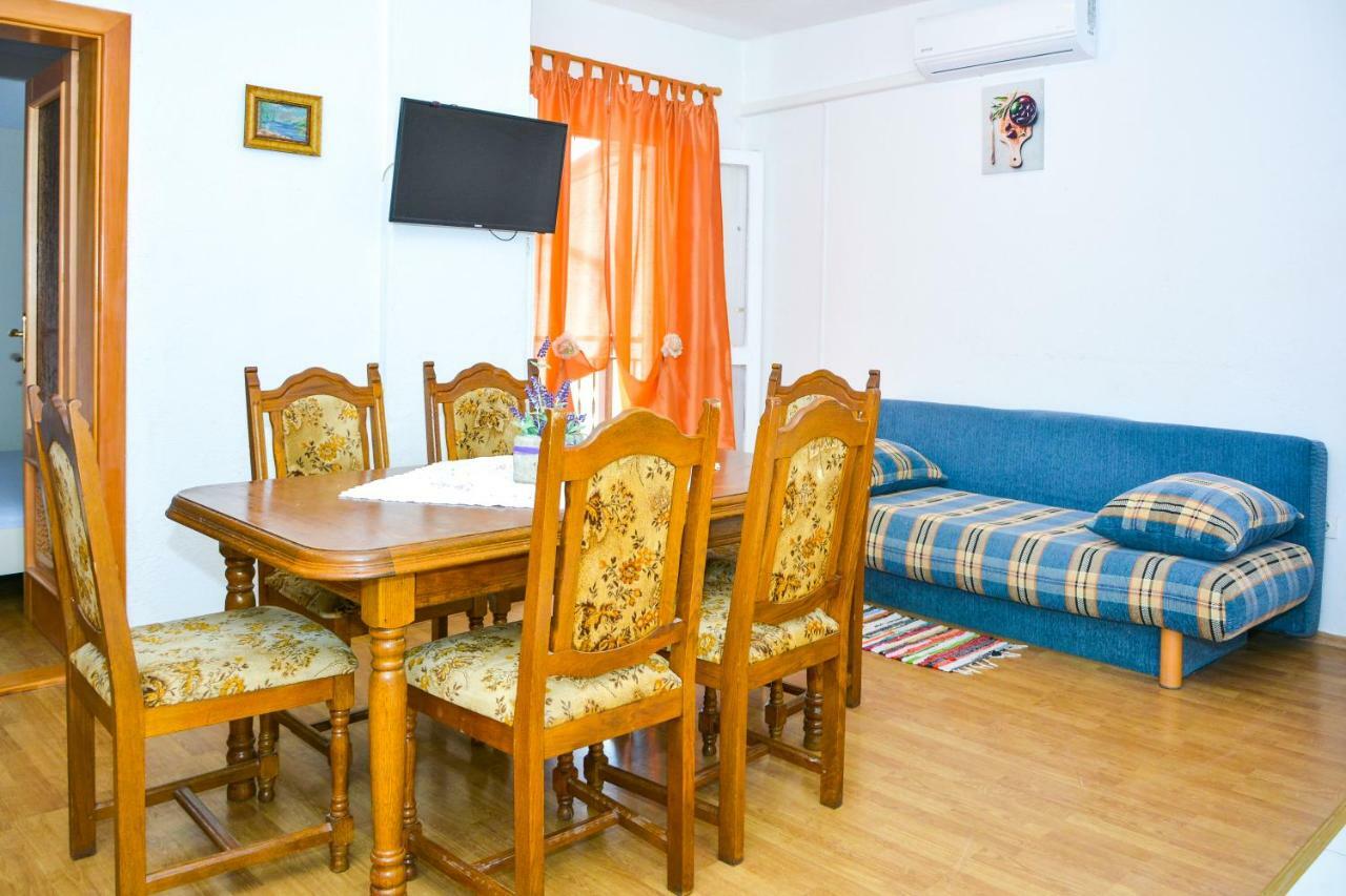 Luca Appartement Senj  Buitenkant foto